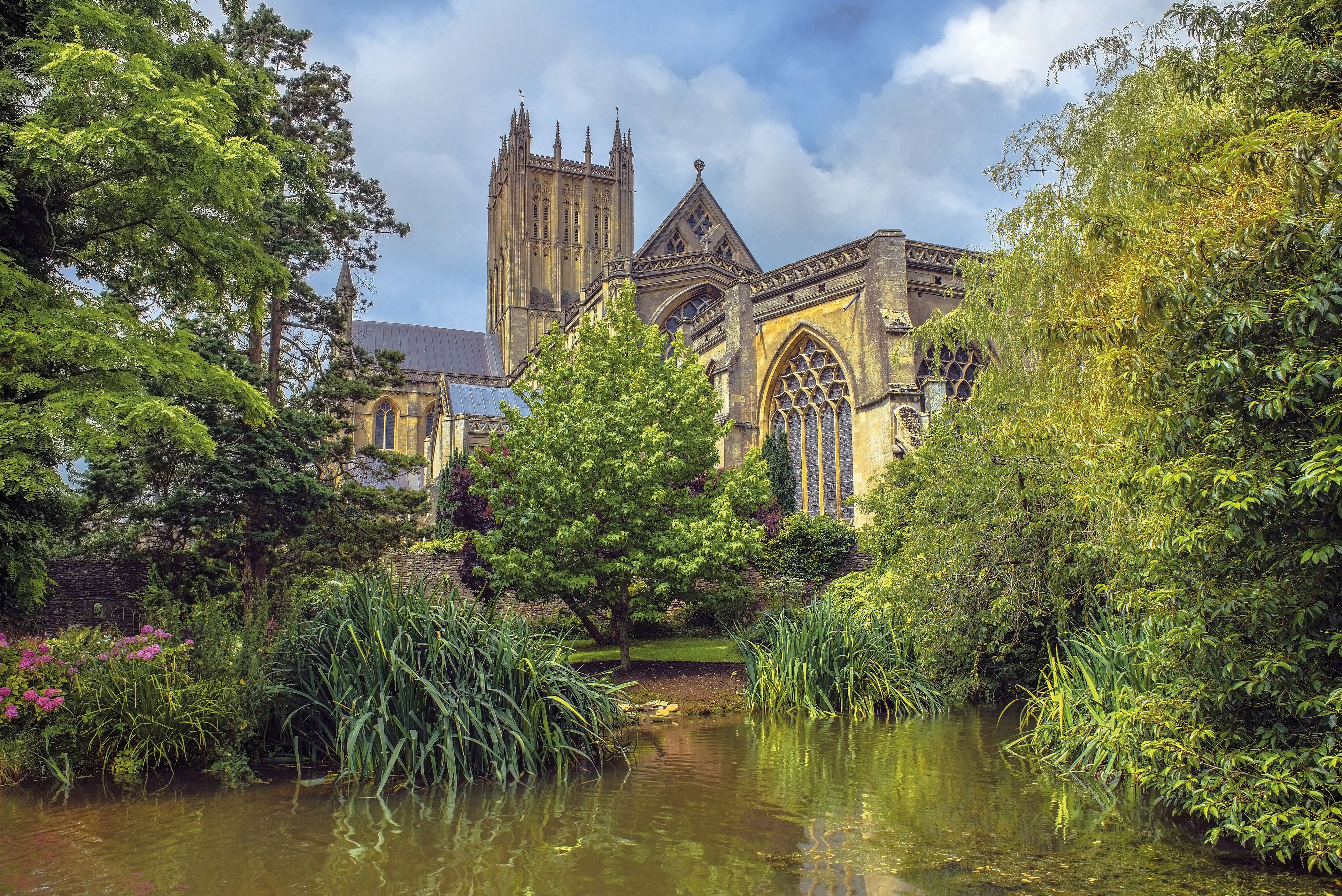 cathedral tours uk